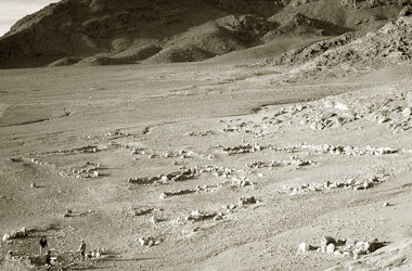 山麓の住居址（1975年撮影）　廃墟になって以降、の画像