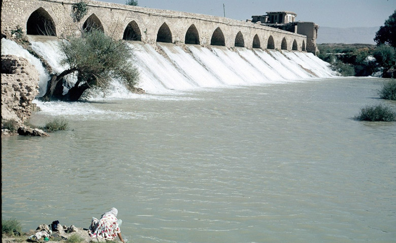 バンダーミール堰の画像