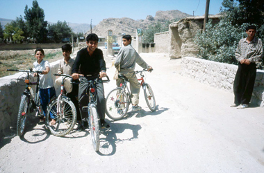 バンダーミール堰の橋(2000年)の画像